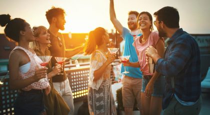 How to Throw the Perfect Outdoor Cocktail Party for Your Next Event