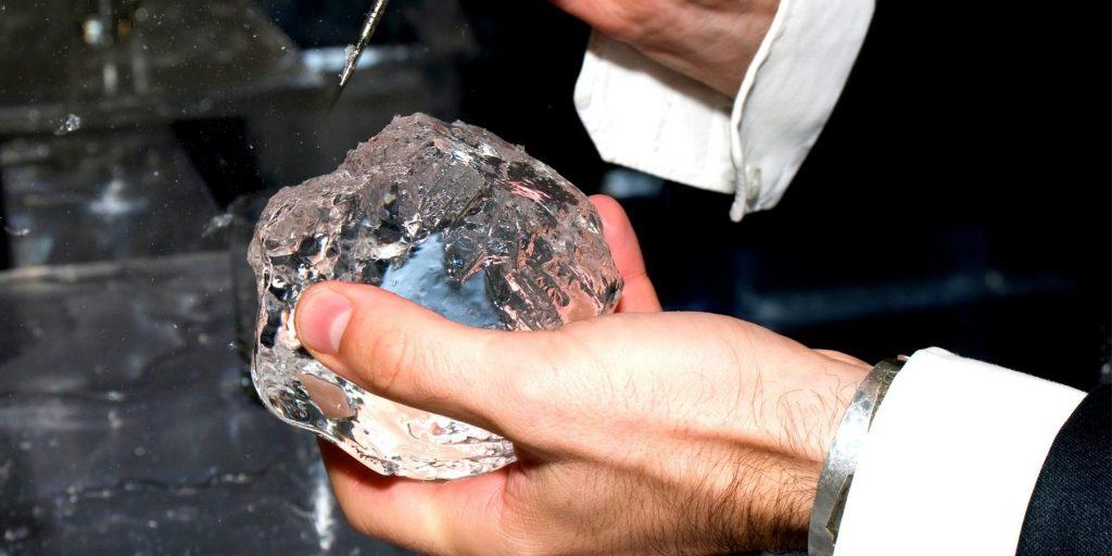 Japanese cocktail ice carving