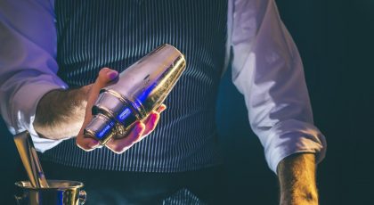How to Use a Cocktail Shaker Like a Bartender: Step-by-Step Tips